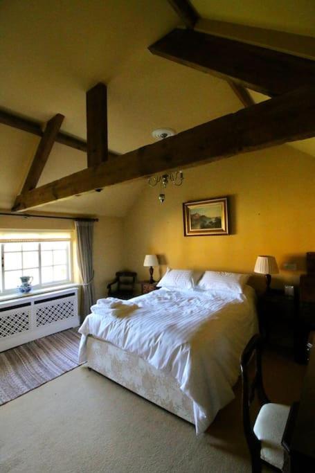 Characterful Yorkshire Cottage, Beautiful Views *