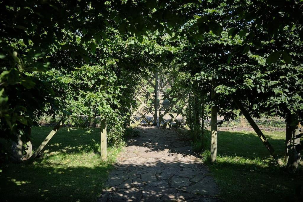 Characterful Yorkshire Cottage, Beautiful Views Holiday home *