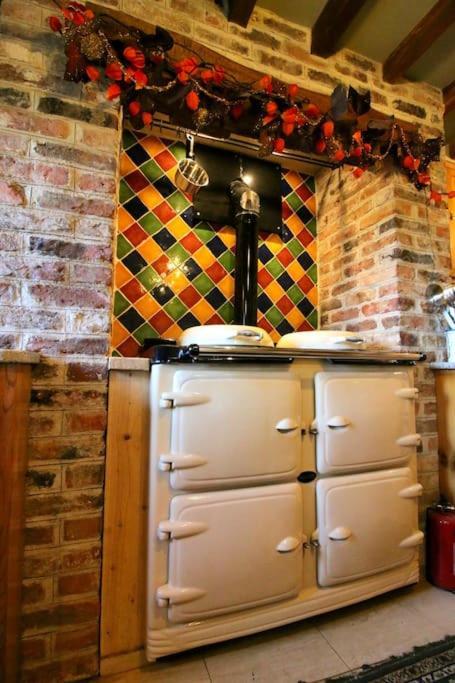 Characterful Yorkshire Cottage, Beautiful Views Holiday home York